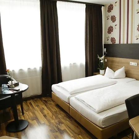 Panorama Hotel 3*
